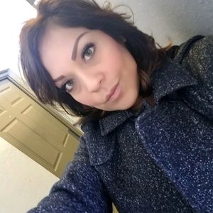 Meet your Posher, Vanessa