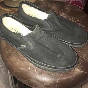 All black vans slip on!