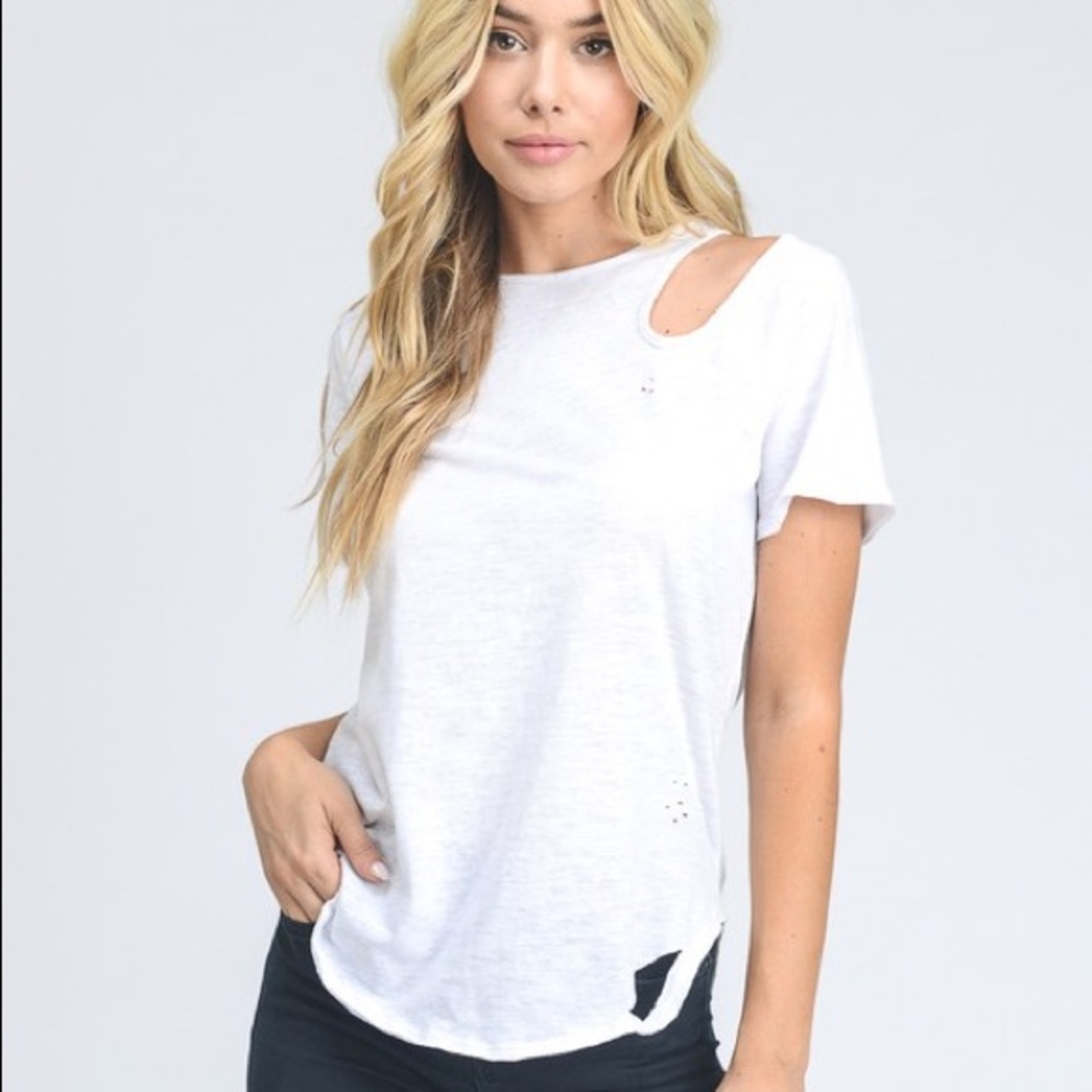 Braxton Tee @ maartz.com $42