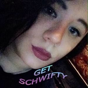 Meet your Posher, Michaela