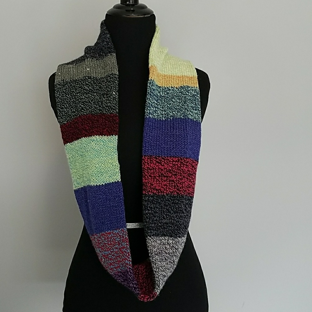 Crazy cowl