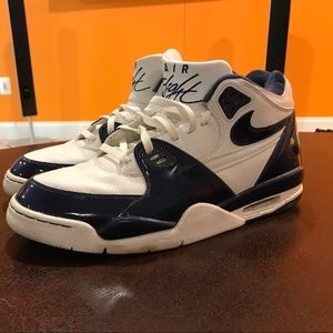 Nike Flight 89 size 14, White/Navy Blue patent