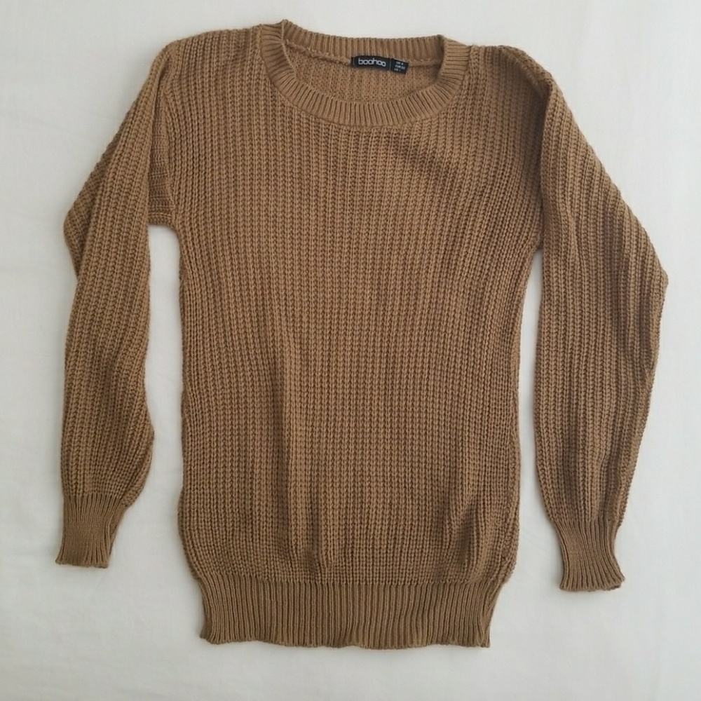 BRAND NEW Boohoo crew neck sweater
