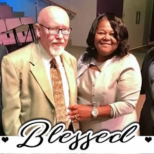 Meet your Posher, Edwina