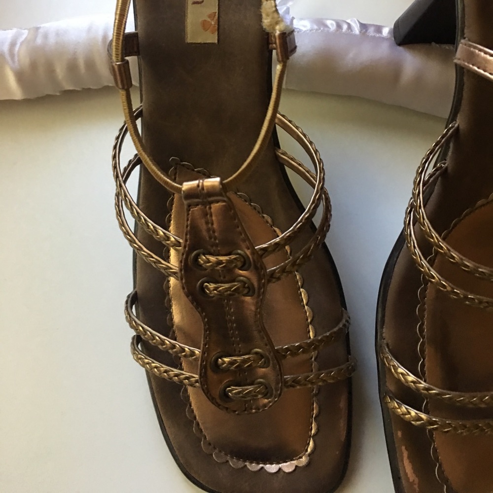 Sandals - Picture 2 of 2