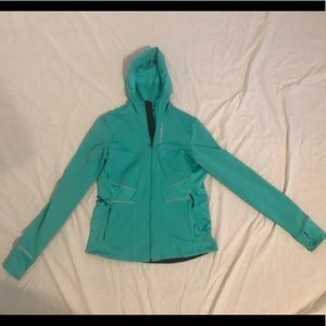 Fitted Brooks Running Jacket