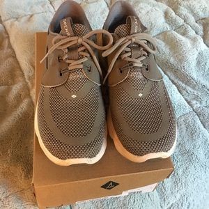 Sperry Ladies Sneakers