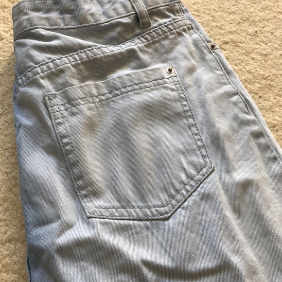 Missguided Ripped Jeans - Picture 3 of 4