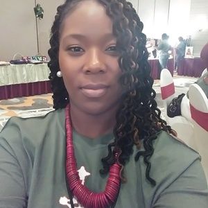 Meet your Posher, Erika