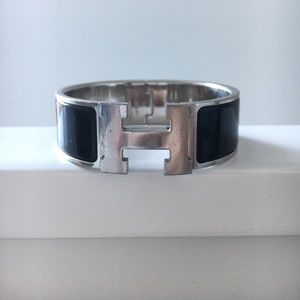 Authentic Hermes Clic-Clac Black and Silver 7.5"