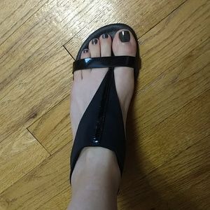 Fantastic Donald J Pliner sandals