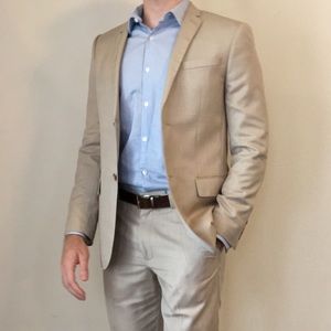 Men's khaki suit 38r 32x32 like new