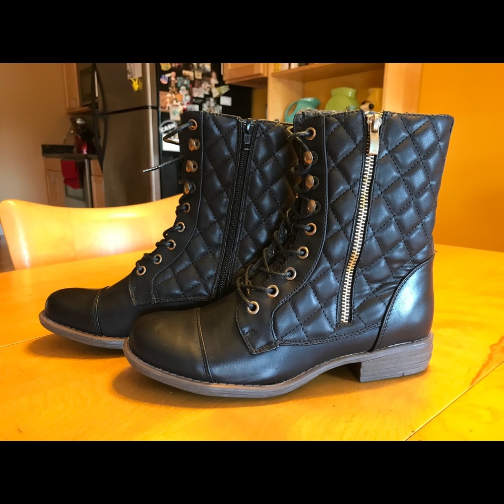 NWOB  Combat Boot, Modern Rebel, Ellera, 6.5