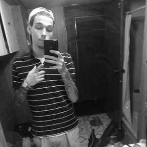 Meet your Posher, Jonathan