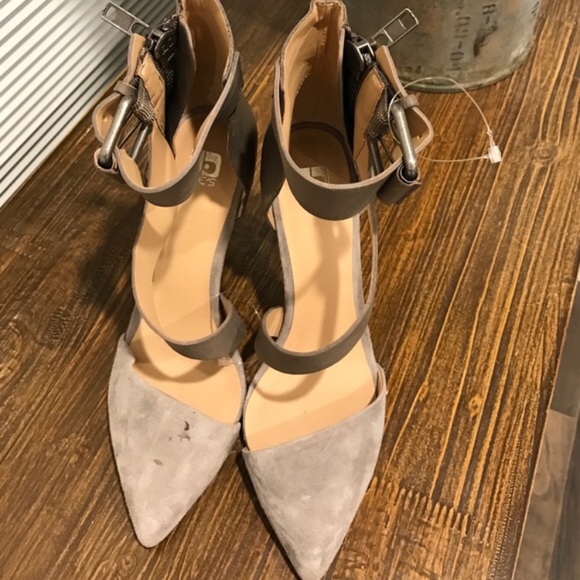 JOE'S JEANS "Ali" Ankle Strap Pointed Suede Pumps - Picture 4 of 6