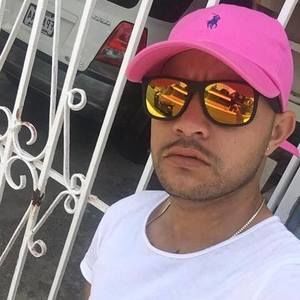 Meet your Posher, Raymond