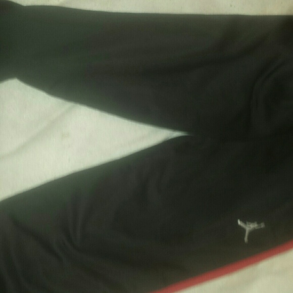 Nike Air Jordan Warm Ups. - Picture 3 of 3