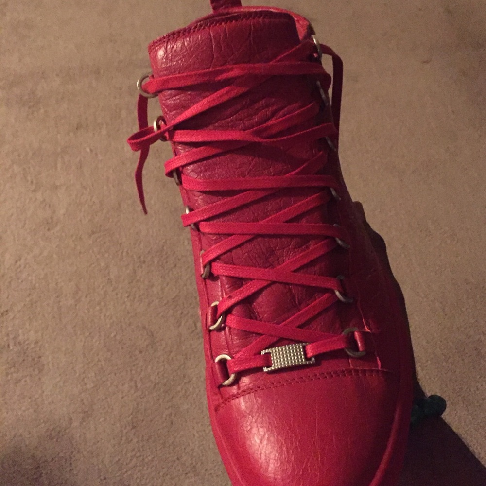 Meet your Posher, Adriel