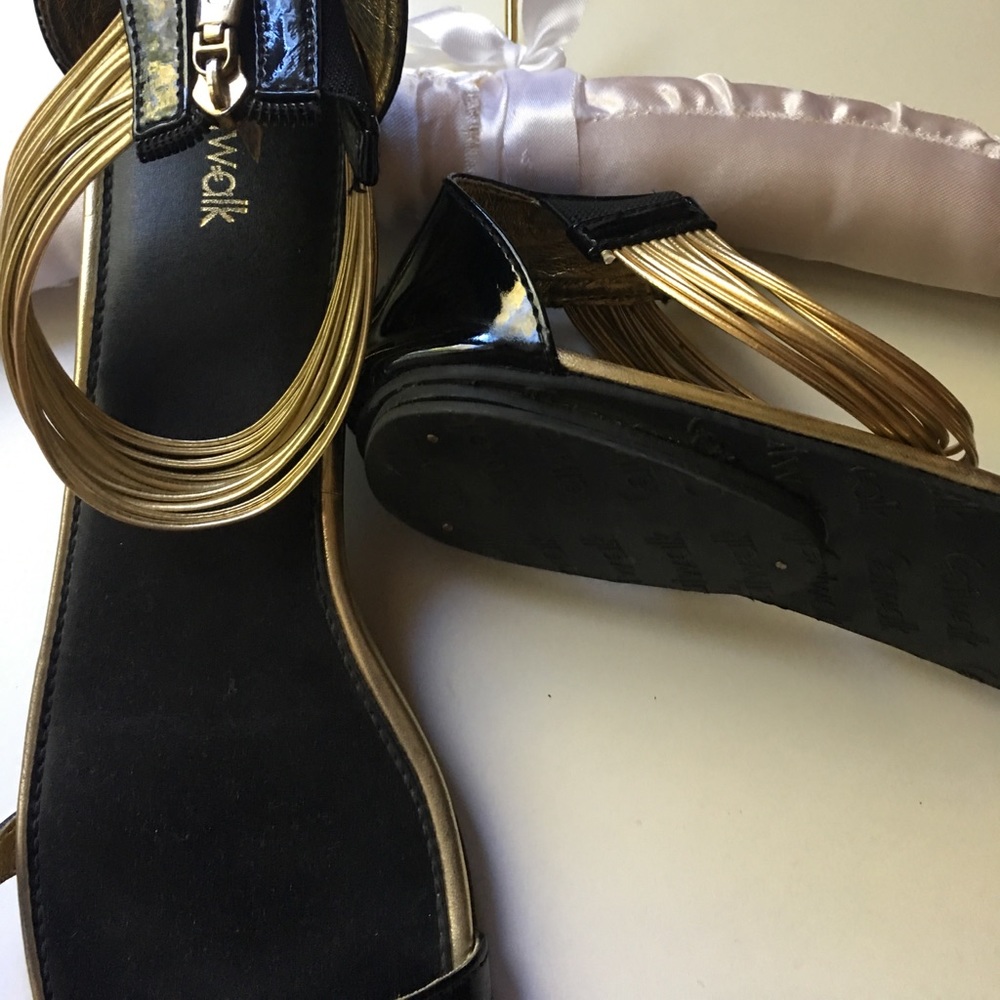 Sandals - Picture 2 of 3