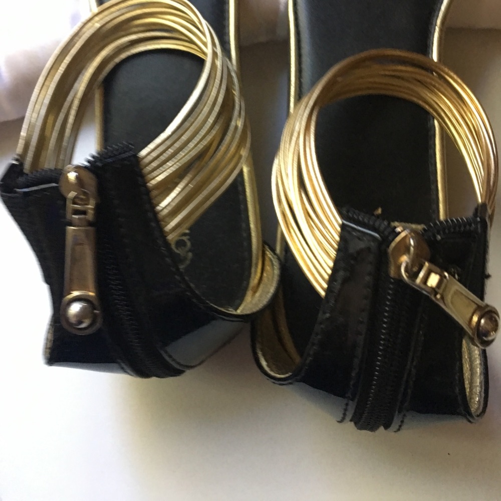 Sandals - Picture 3 of 3