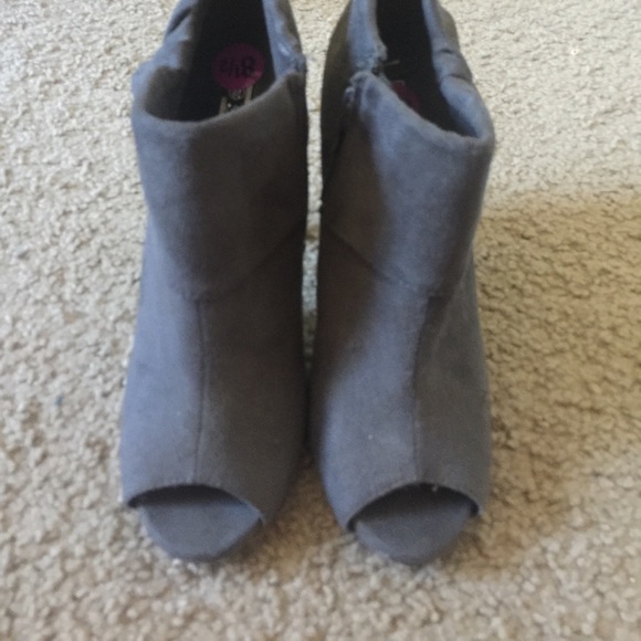 Bootie - Picture 2 of 4