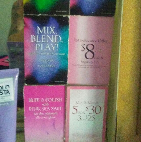 Victoria secret display blocks - Picture 1 of 1