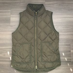 J Crew Quilted Puffer Vest in Olive Green!