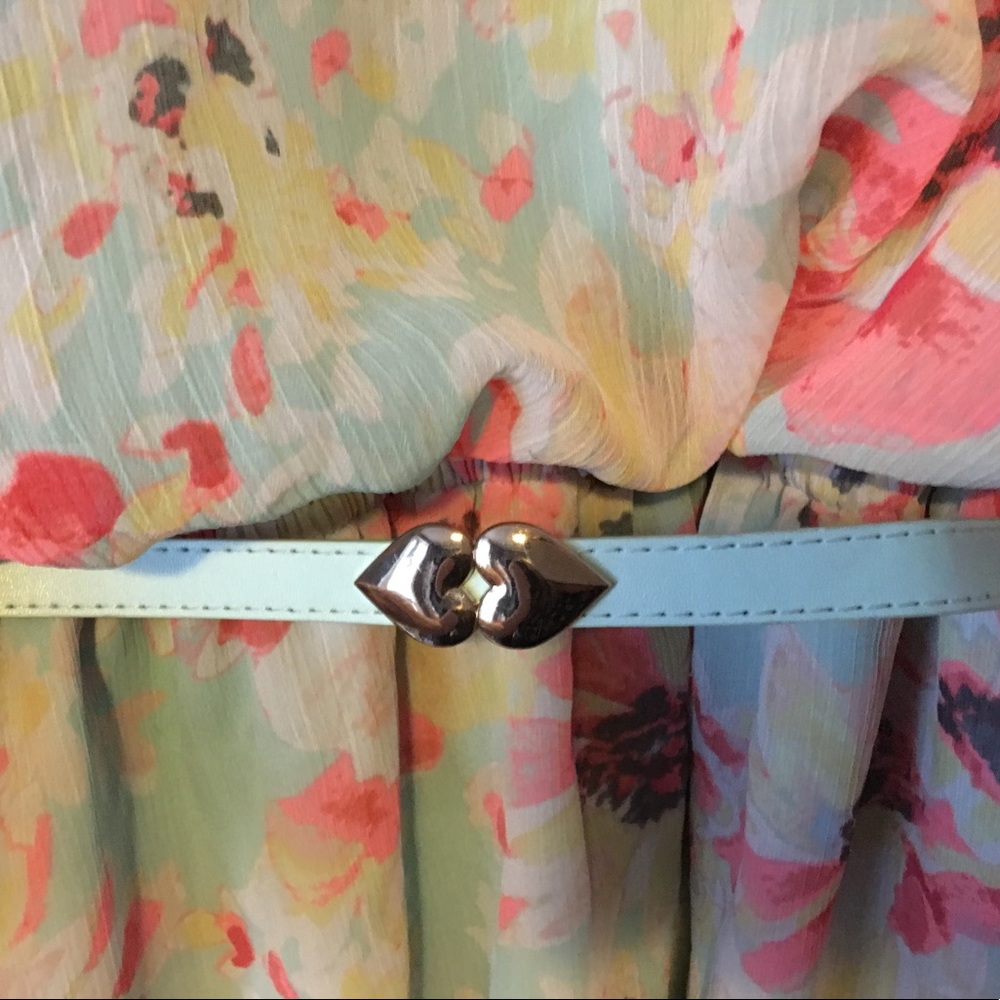 Candies Dress - Floral - Picture 3 of 5