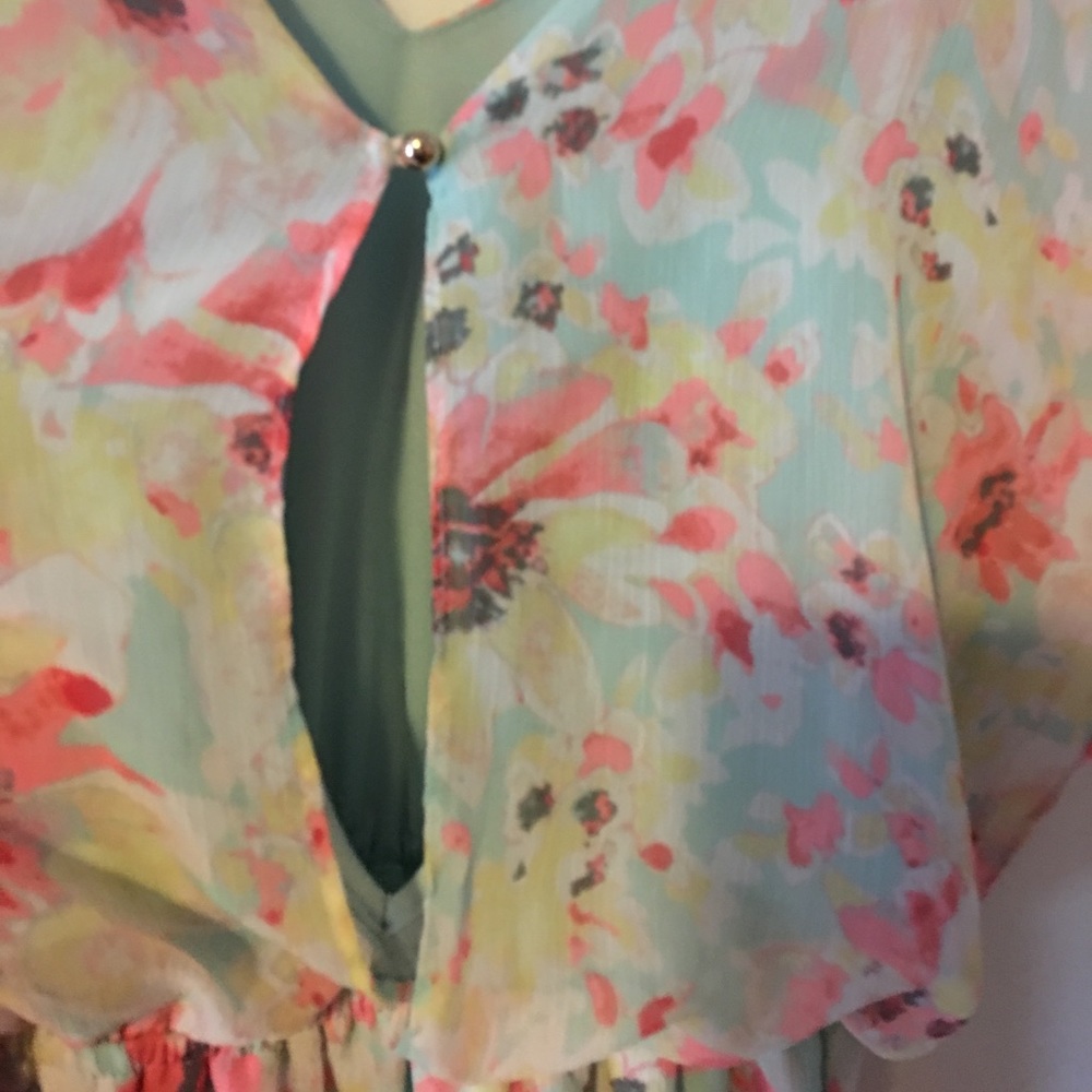 Candies Dress - Floral - Picture 4 of 5
