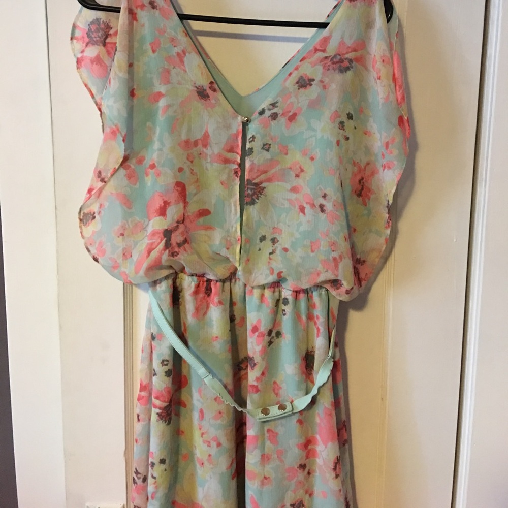 Candies Dress - Floral - Picture 5 of 5