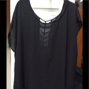 Torrid 3x black open accent back top