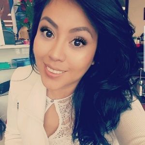 Meet your Posher, Raquel