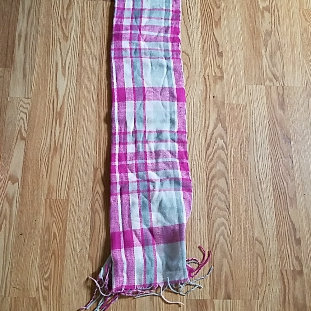Pink plaid scarf
