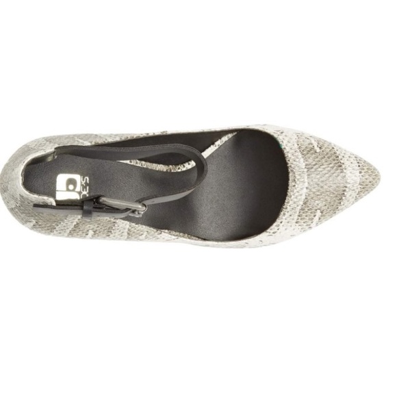 JOE'S JEANS 'Ned' Ankle Strap Snake Pointed Pump - Picture 6 of 6