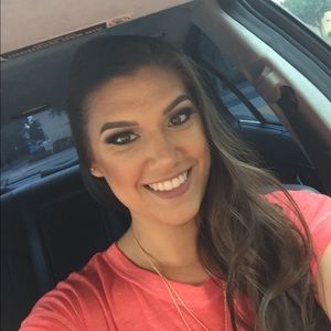 Meet your Posher, Sierra