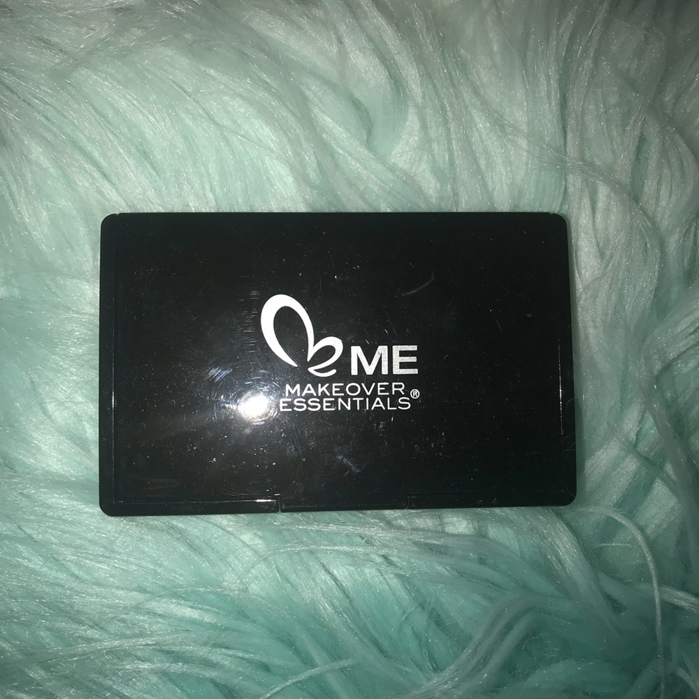 Eyeshadow and Contour Palette