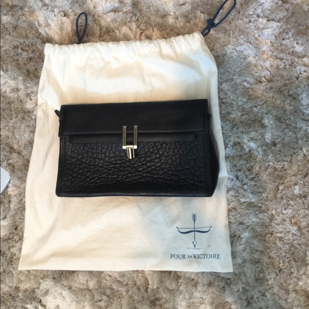 Pour La Victoire Purse