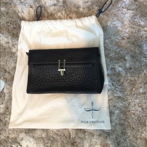 Pour La Victoire Purse