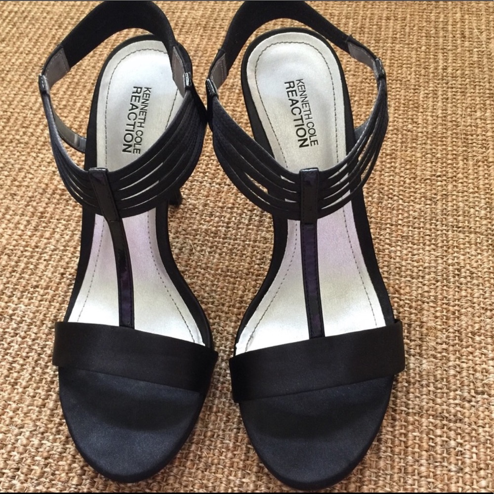 Weekend Sale! Kenneth Cole Strappy Heels Size 9