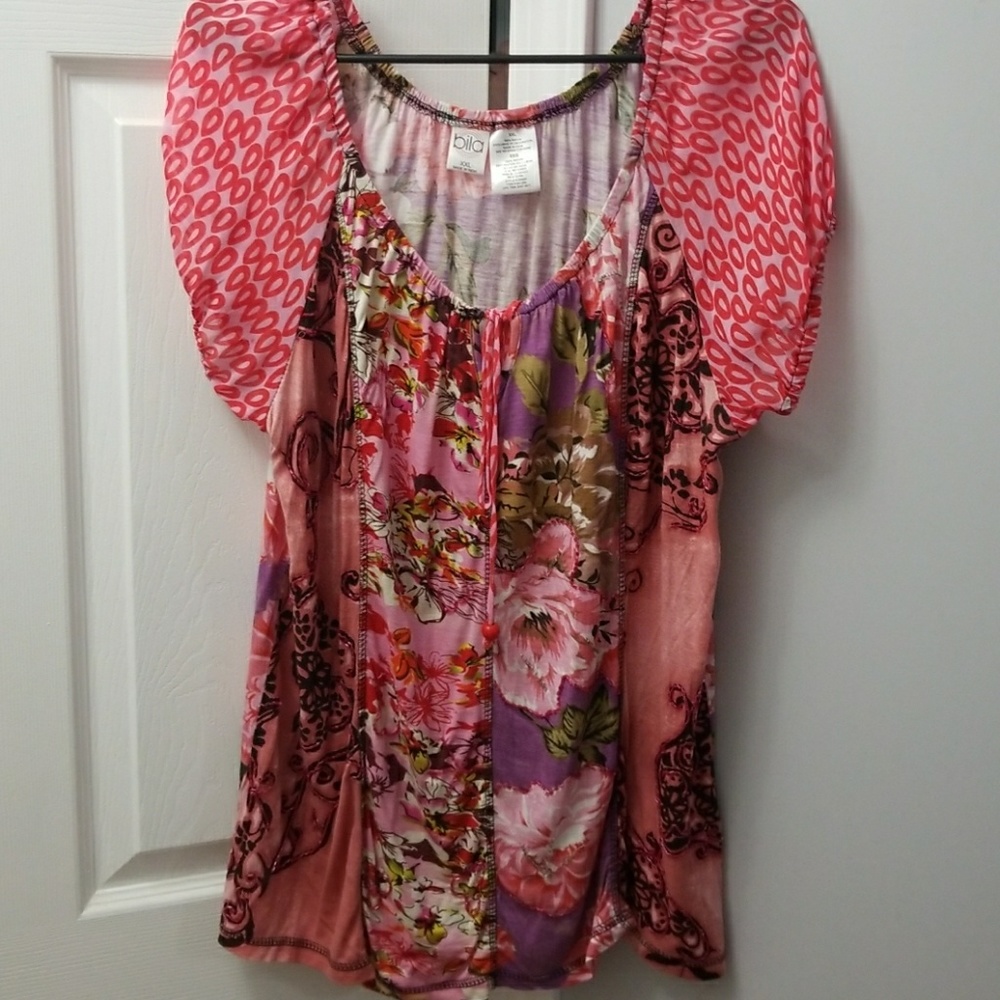 Pink short sleeve top. Never worn