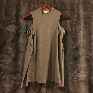 Gray long sleeve shirt