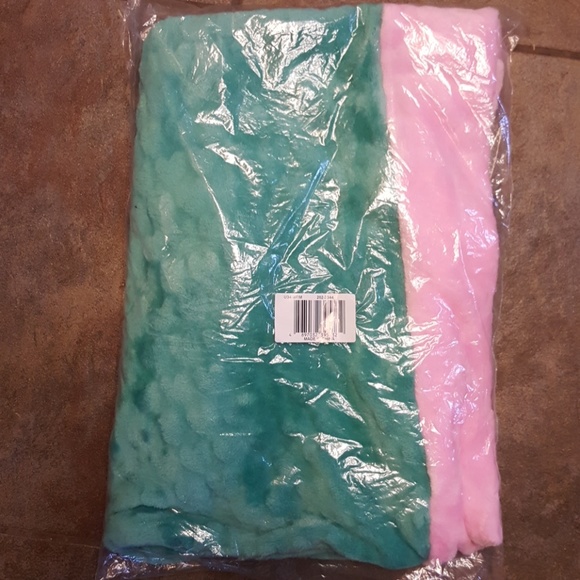 Mermaid Tail Girls Blanket Sleeping Bag New - Picture 3 of 4