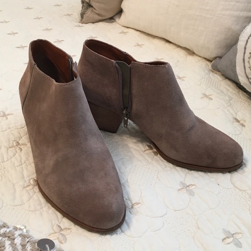 Luck Brand Taupe Ankle Booties Like New!