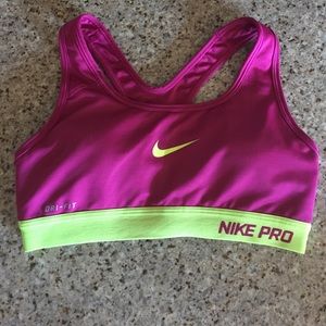 Sports bra