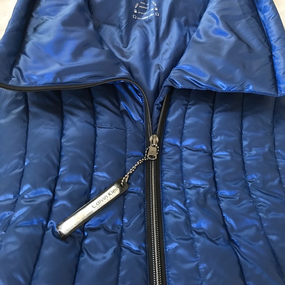 Calvin Klein performance vest - Picture 7 of 7