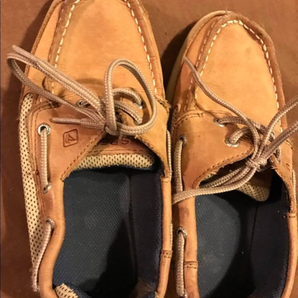 Boys size 4Y Sperry's