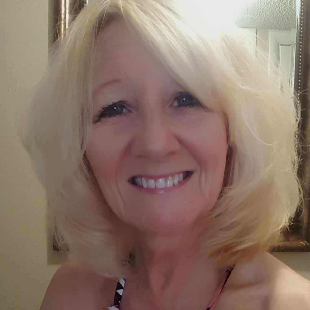 Meet your Posher, Tina