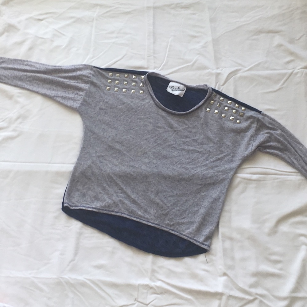 Random Hearts Navy Linen Stud Top