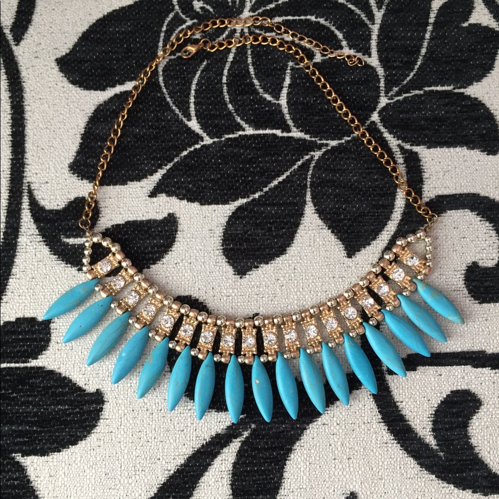 *NEW* Turquoise and crystal gold necklace