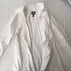 white collar button up from express